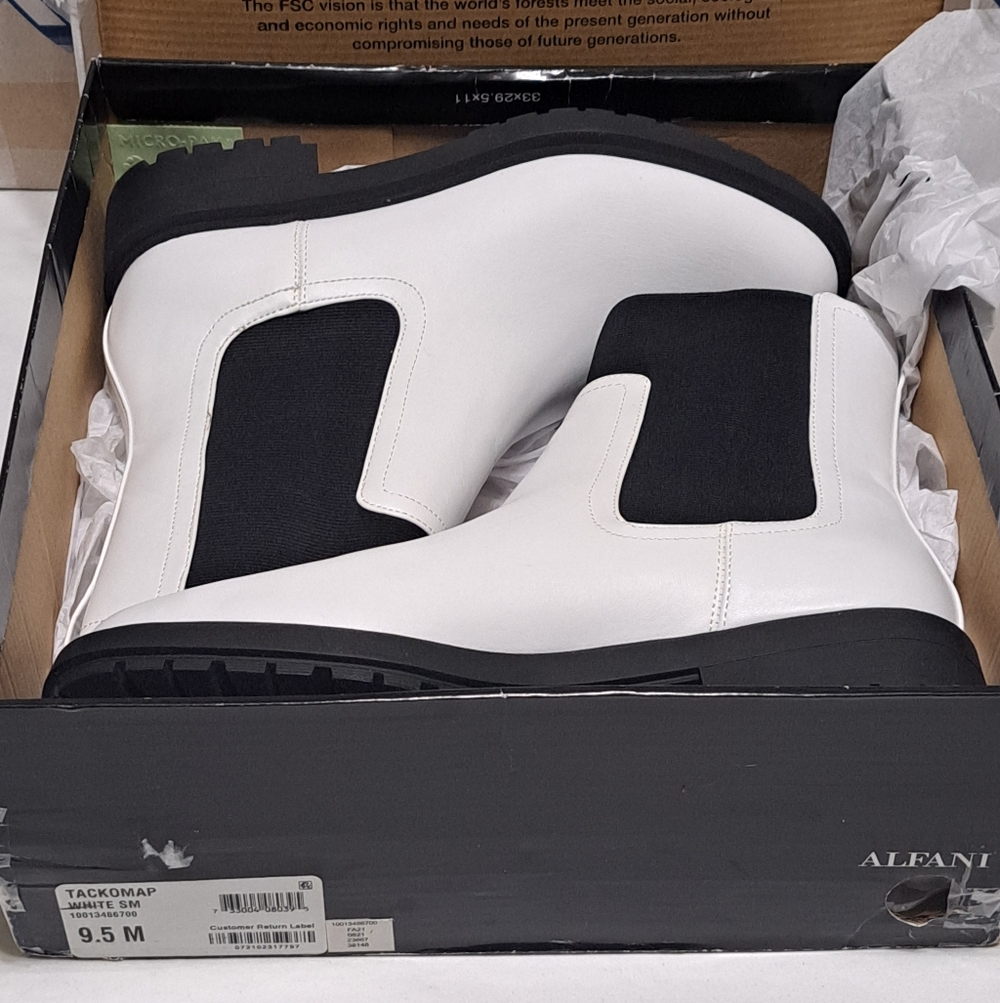 Alfani Women's Tackoma Lug Sole Booties White/Black Pull-On Size 9.5M New In Box - Picture 6 of 15